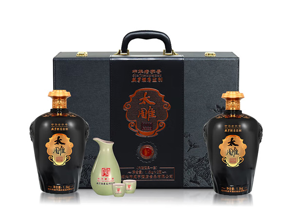 南充咸亨酒店太雕黄酒回收太雕2007原酿礼盒1.5kg*2糯米酒半甜绍兴黄酒